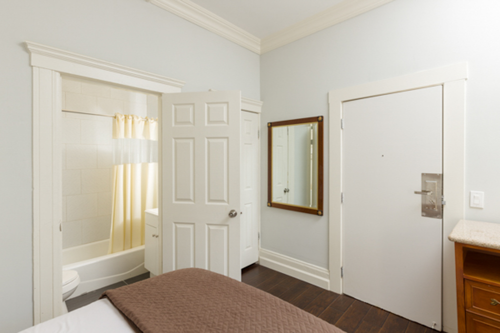 Warfield Hotel — photo 32 of 60