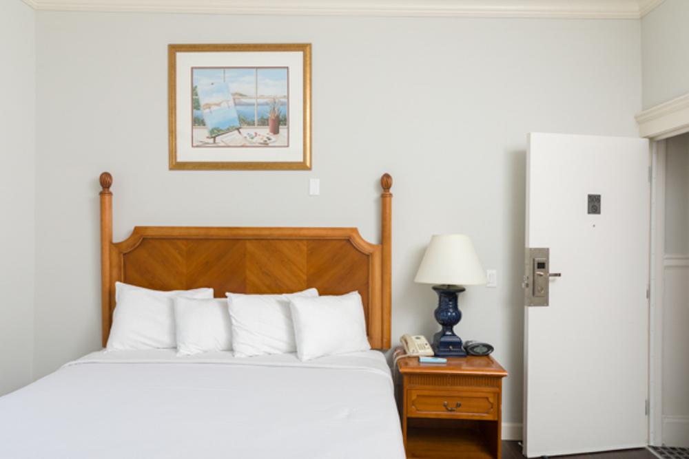 Warfield Hotel — photo 10 of 60